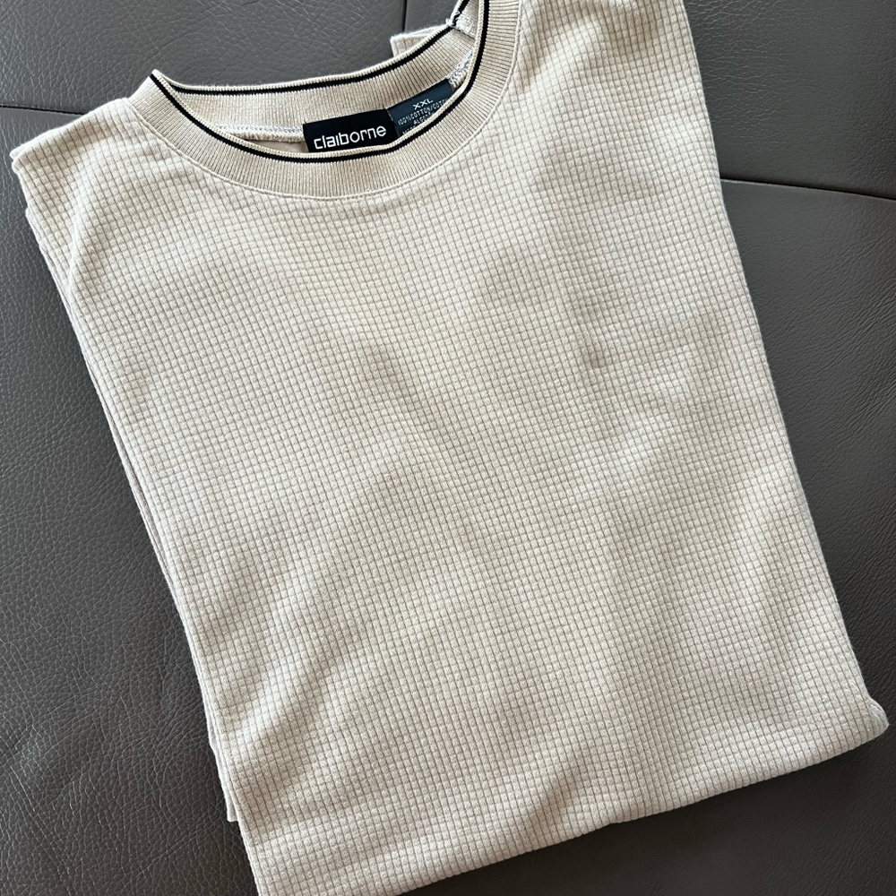 Claiborne 100% Cotton Men’s Top. No damage or discoloration.